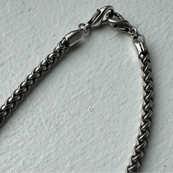 Silver Tone Wheat Chain Necklace 23” - Picture 2 of 4